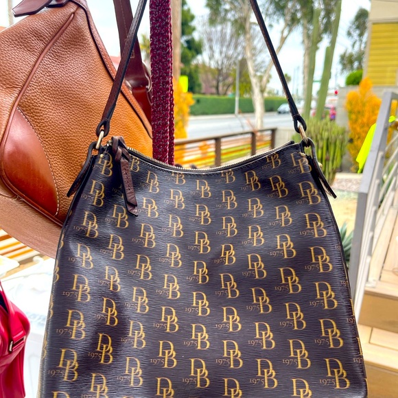 Dooney & Bourke Shoulder bag - Picture 3 of 4